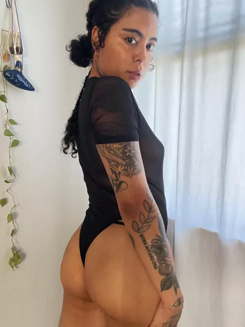 my yoga outfit 🏵️ (f)