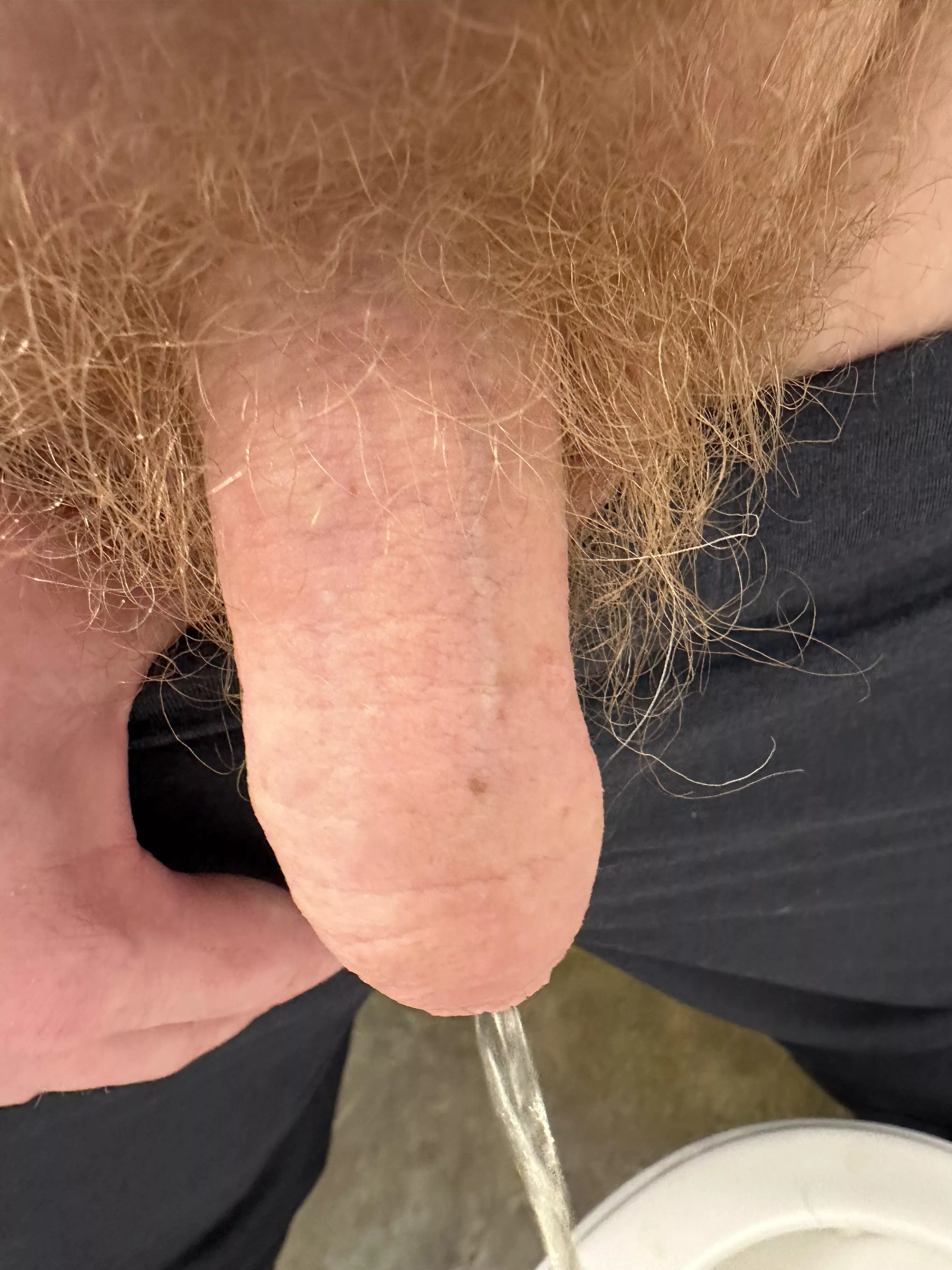 Uncut pissing