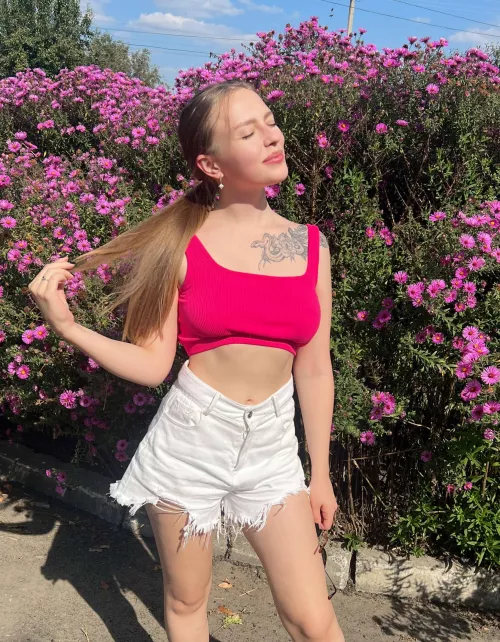 What beautiful flowers, aren't they?