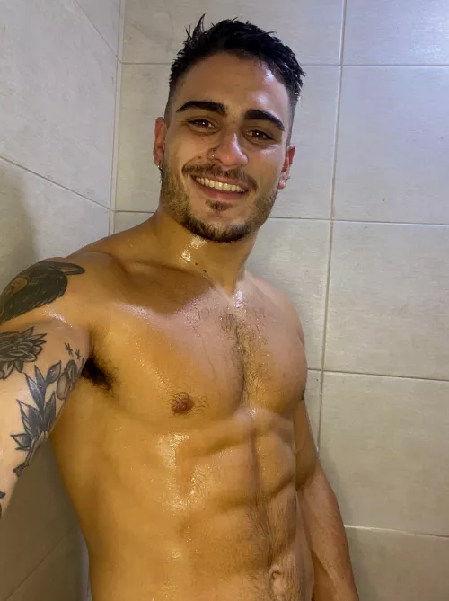 Who wants to soap up this tight, wet body?