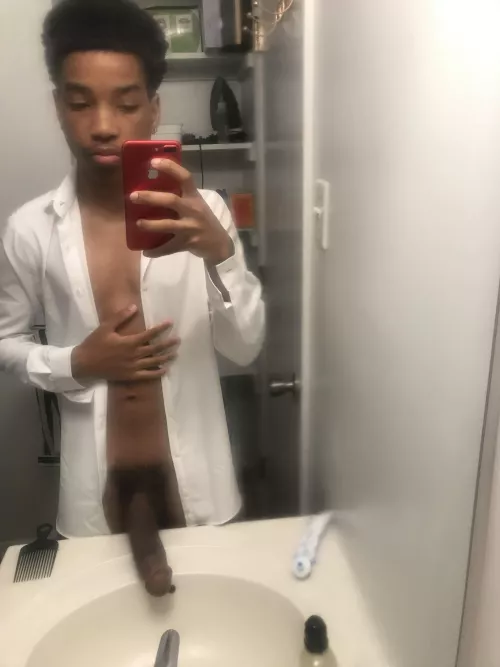 Can I be your black bull?😈