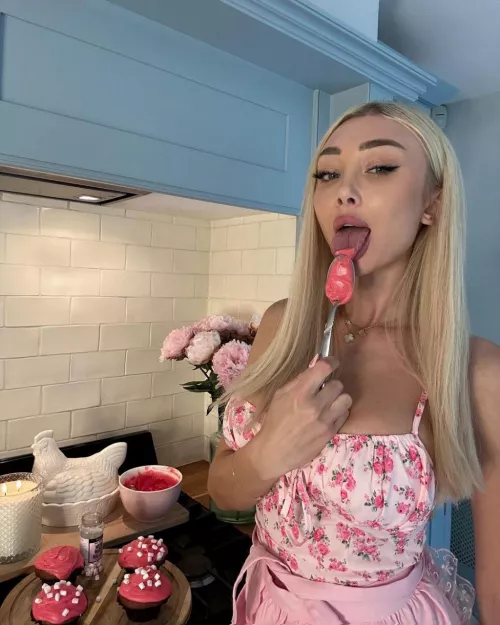 can I be your college fuckdoll?