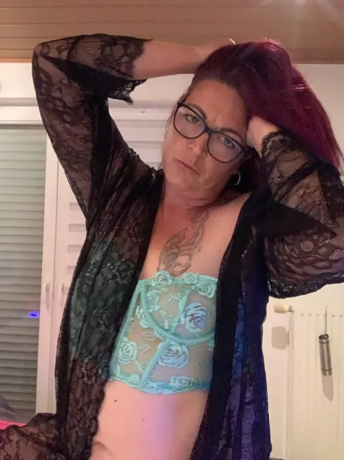 Can you fix my hair. I mean is red how you like it. Xx.