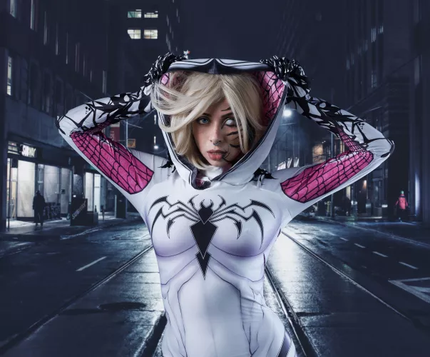 Gwenom by Sunnie Max