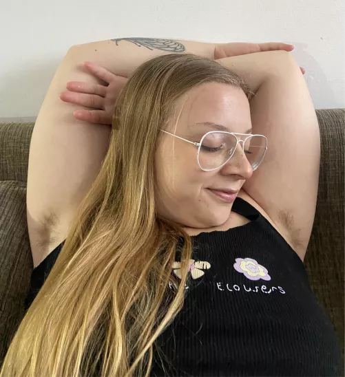 how do you think my armpits smell?