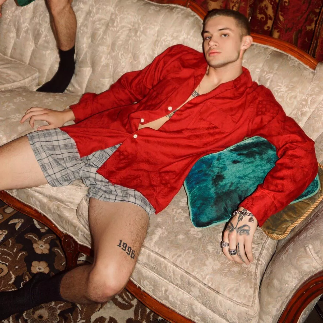 Waiting for you to undress me 😏