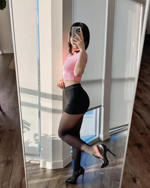 Where shall I meet you tonight, in the supply closet or under your desk? 🤭