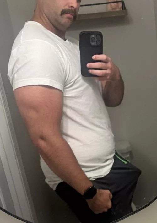 (35) Some nice morning wood for you? 