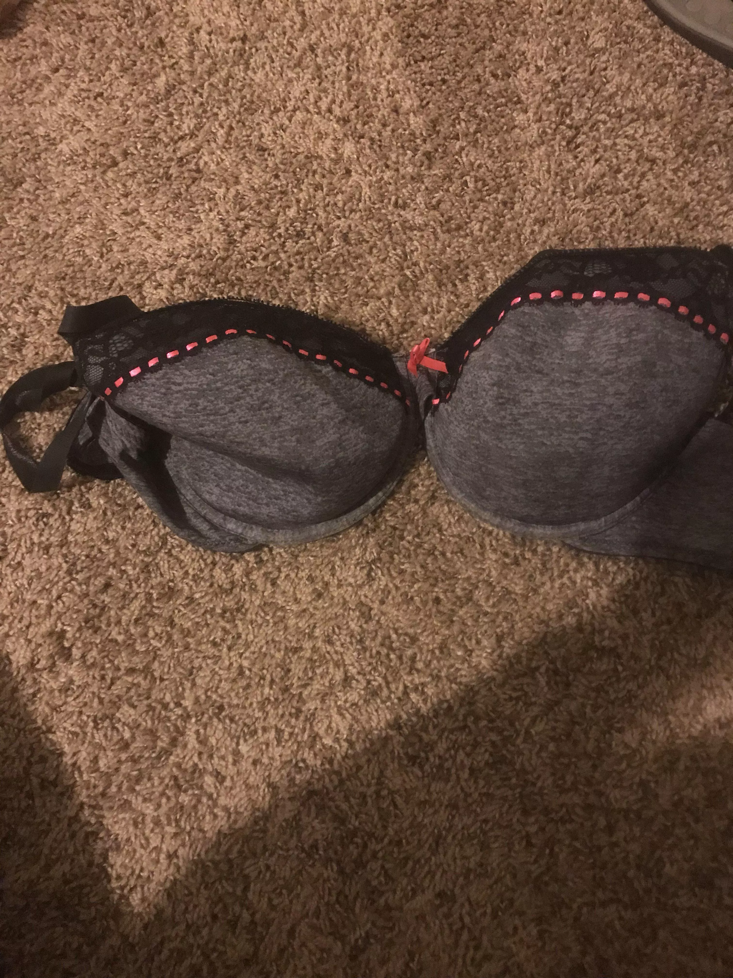 Can anyone help me identify a bra