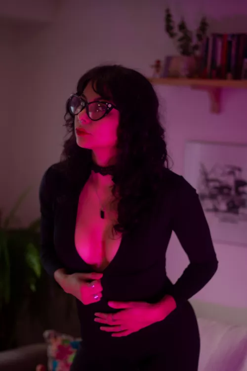 I know you want to be at my feet and follow my orders