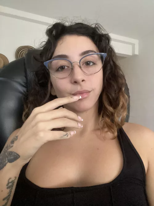 I’m in love with my nails and you?