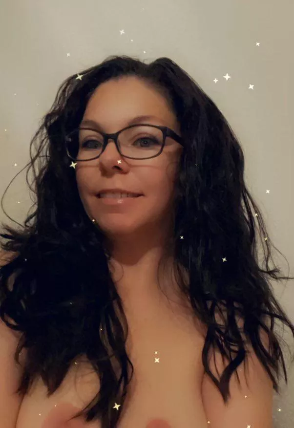 Messy hair but I don’t care lol