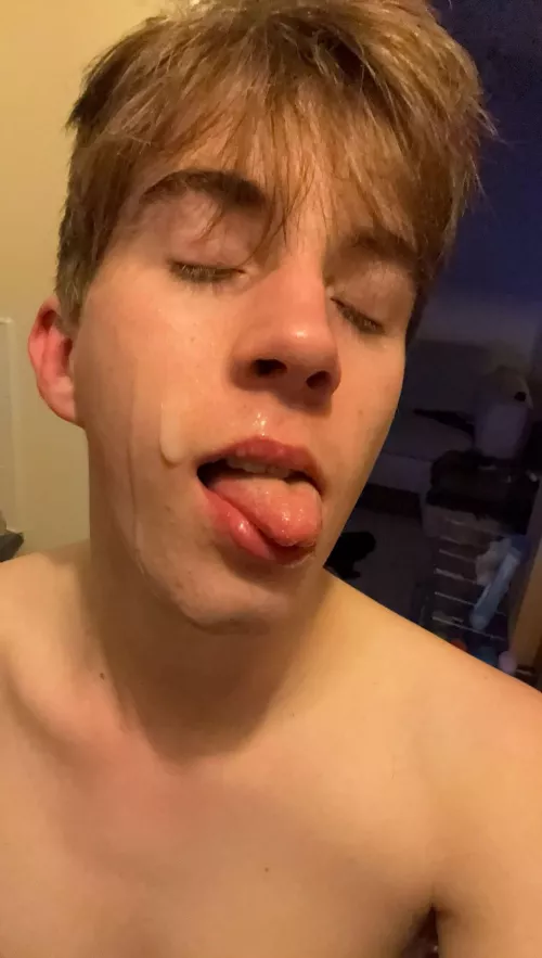 Recently turned 18 and enjoying myself loads!