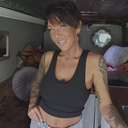 Whoever likes gets a nude (instant)