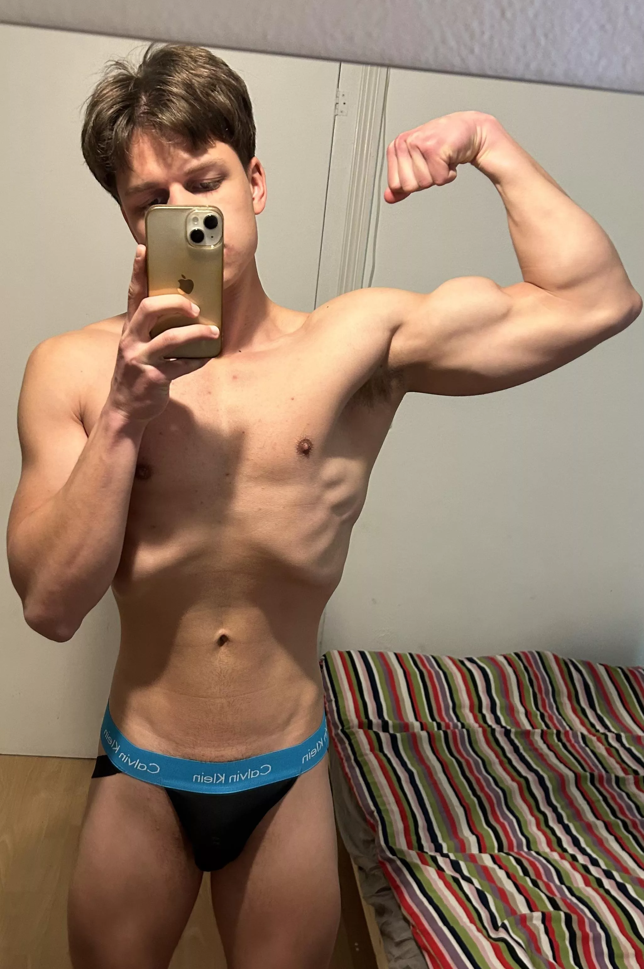 (19)Do you like this pose?