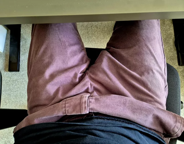 Can you tell I'm dressed to the right today? 