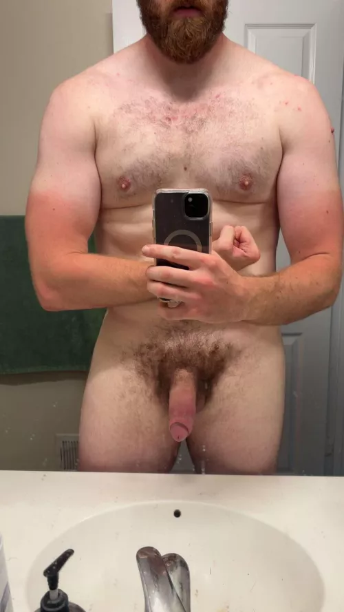 How does this 6’5” bi married man look with a semi after the gym?