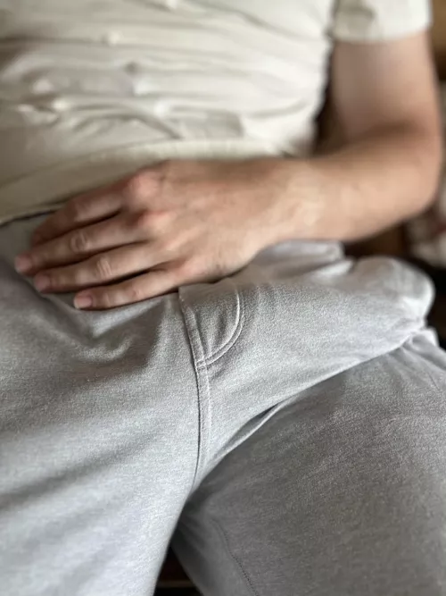 Just out here trying to find some cute fems to drool on it