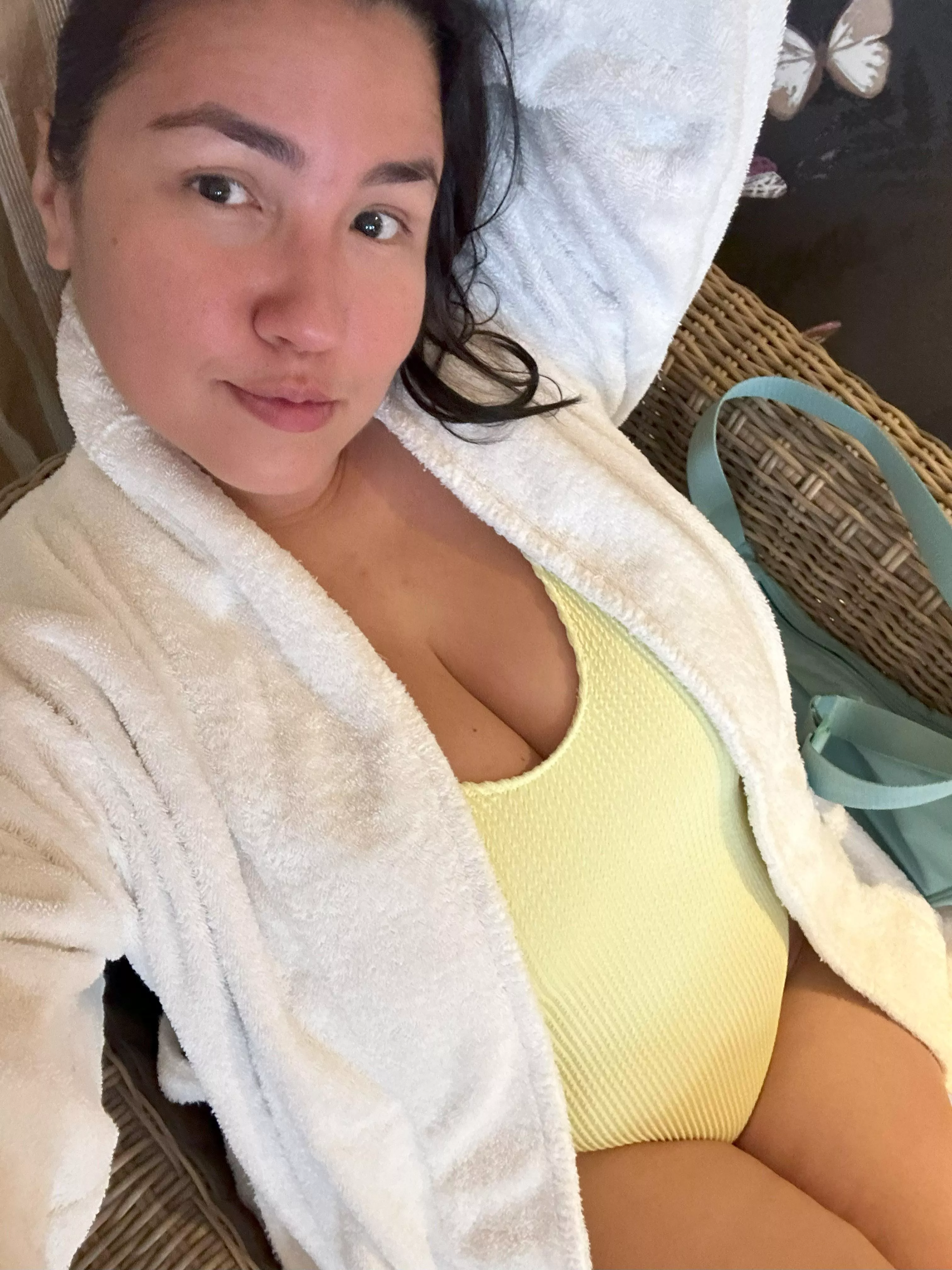 Looking for cute boys who want to go skinny dipping