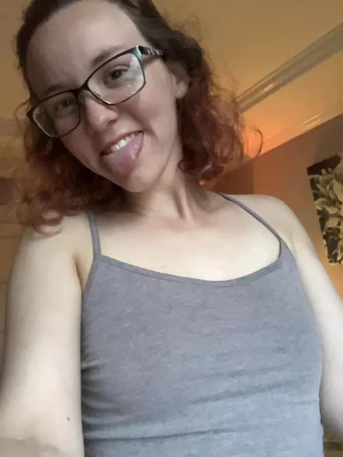 Nerdy girls are lots of fun😛