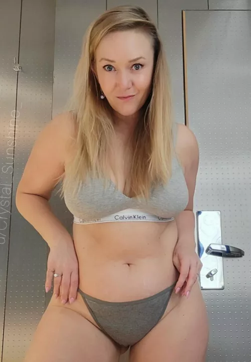 Sometimes simple is sexy [F50]