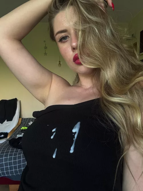 This is how I get cum on my clothes