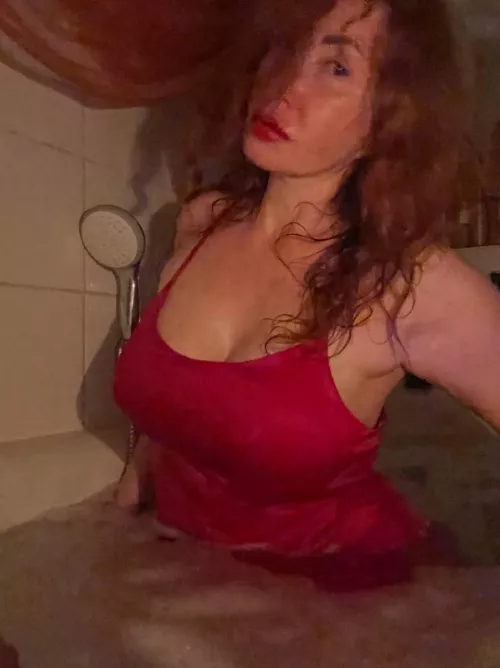 Two in the tub is always more fun