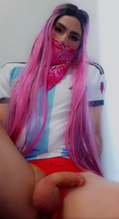 um how do we feel about latinas here?