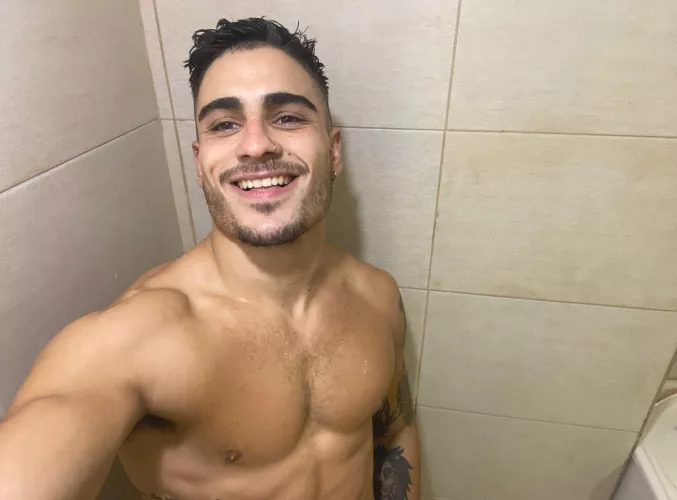 Who wants to see my tight, wet body all soaped up?