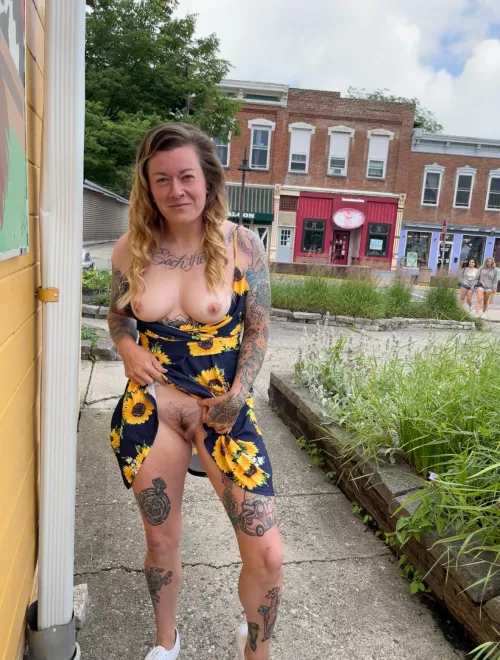 Would you eat me right here 