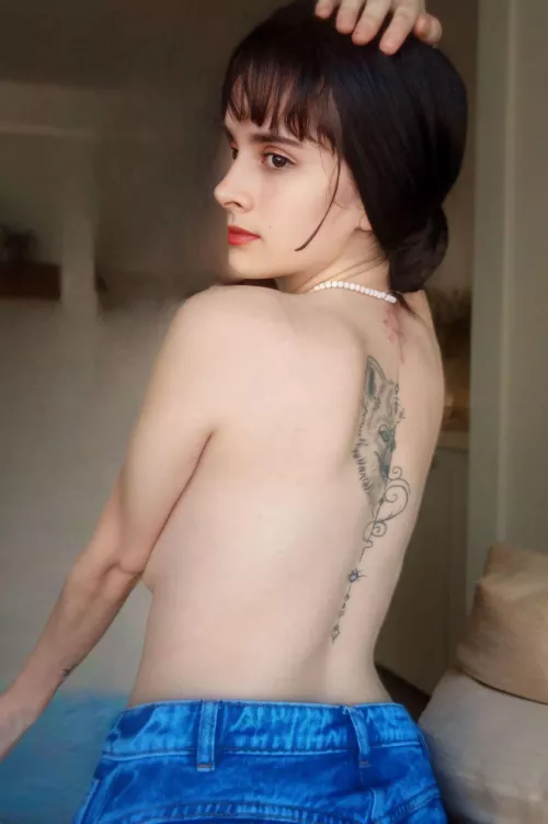 After a shake, inked girl needs a juicy fuck