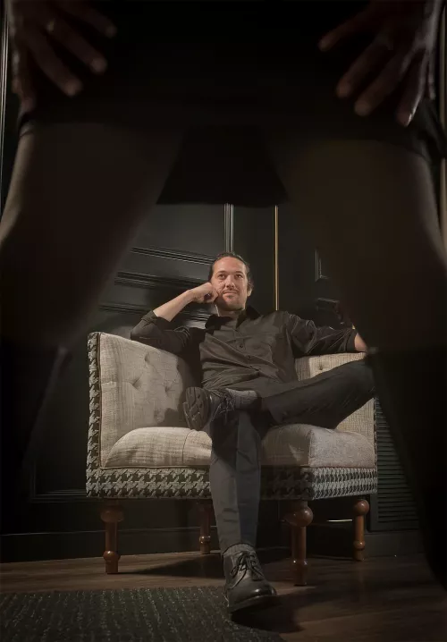 Are you tired of flakes and fakes? 38M hedonist for hot-wife…will travel