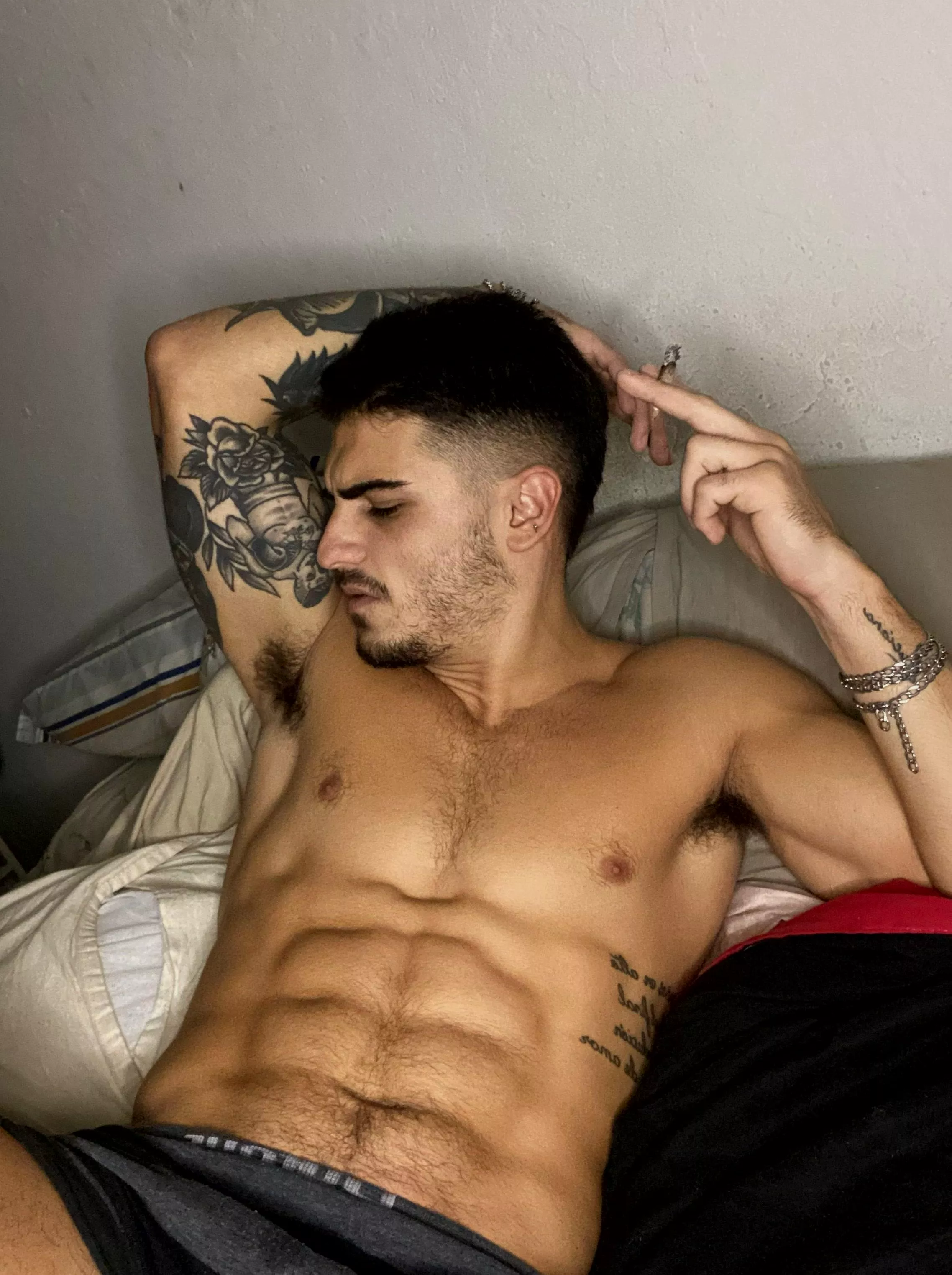 Aren't you curious to know how my freshly-worked-out pits smell?