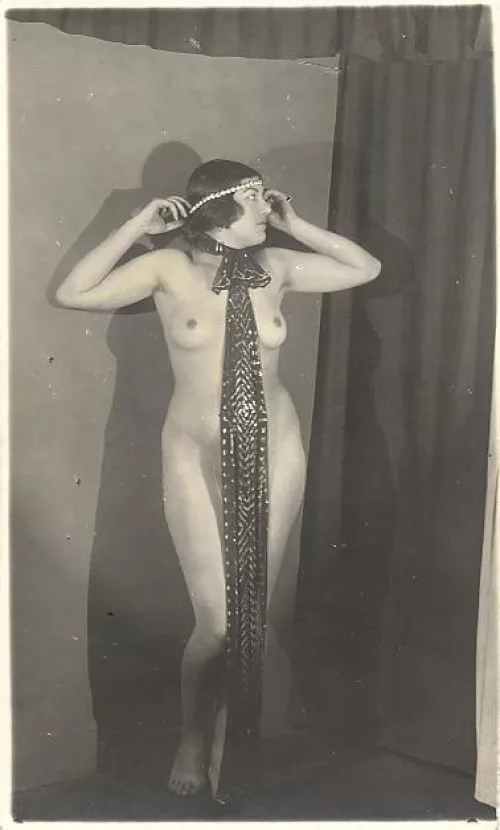 Bawdy Flapper