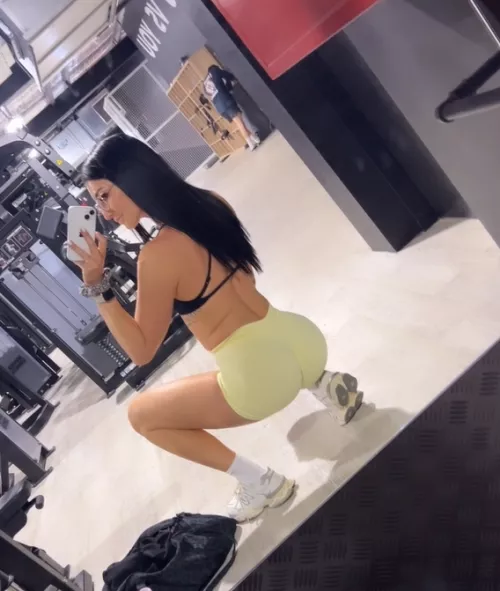 can you pretend I'm glove and stick your hand inside me?