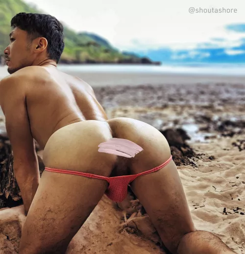 Caught some waves and lost my clothes🙈🙈🙈