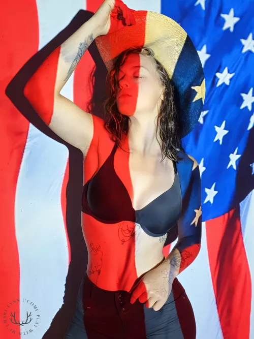 Feeling a little patriotic this morning 🇺🇸🥵