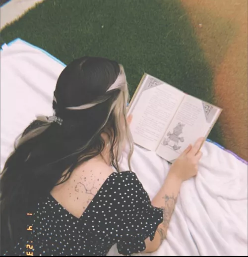 I love being outside 💕🐛