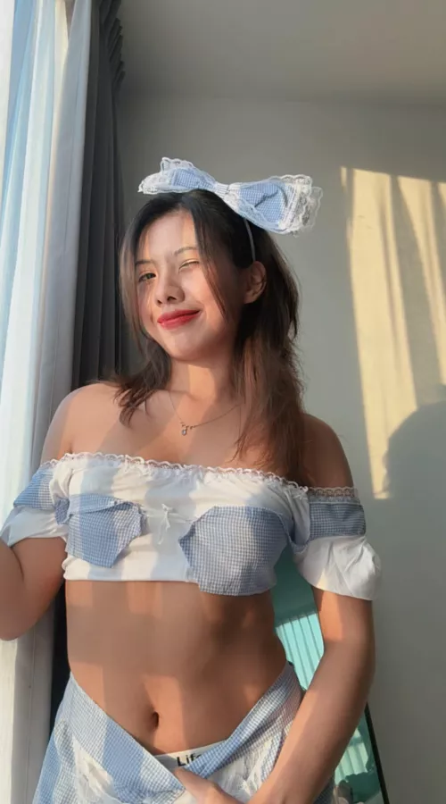 i need a white guy to stuff his D in my lil asian body