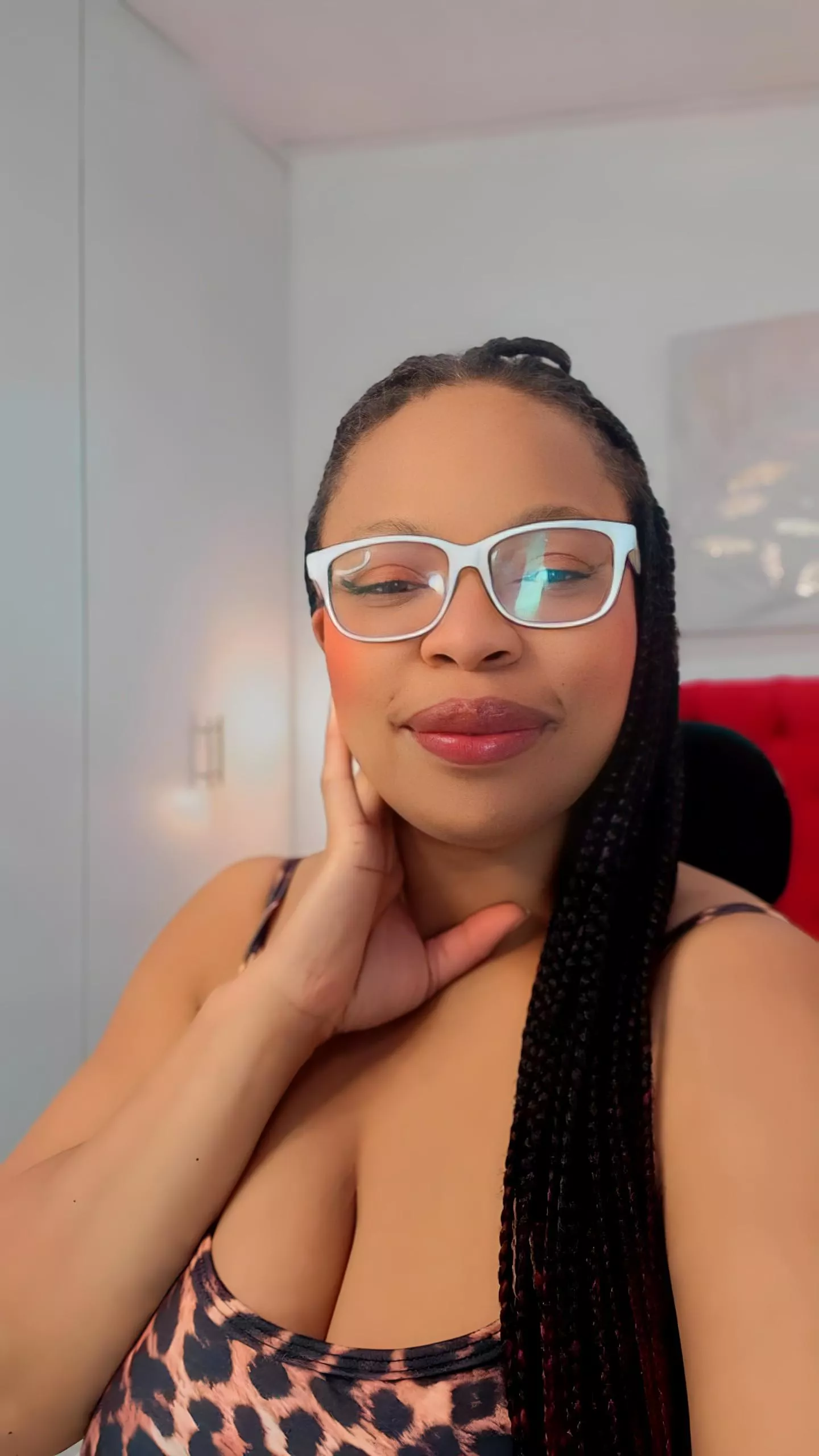 [ laura_canela ] (●'◡'●)