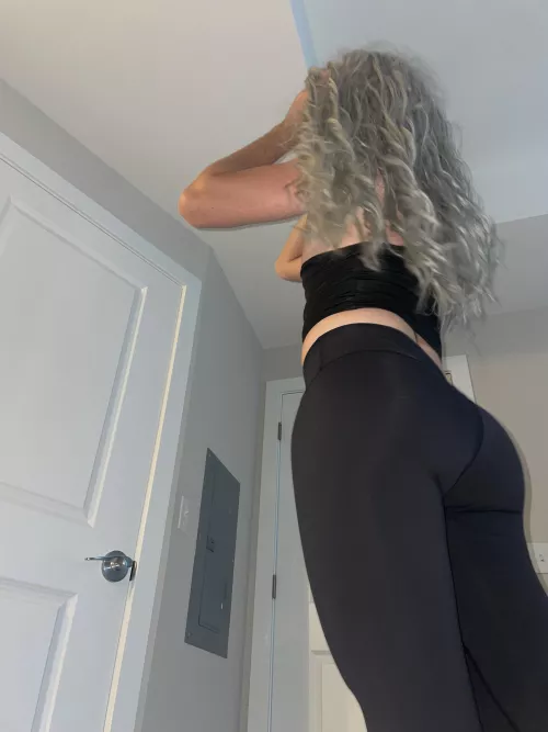 Morning workouts feel better dressed like this