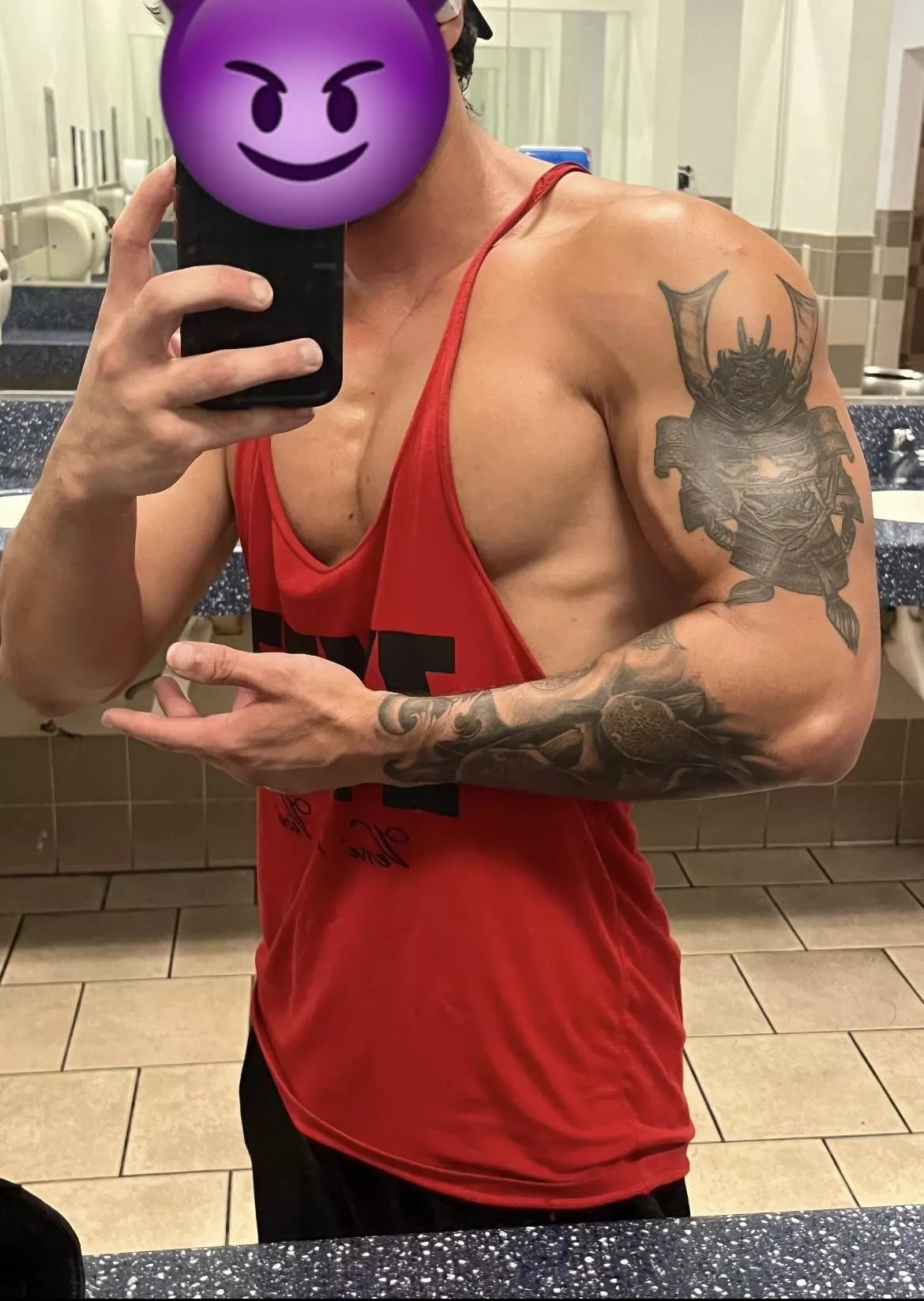 My inkes forearms are also super strong and FIRM 😎🥰🥰