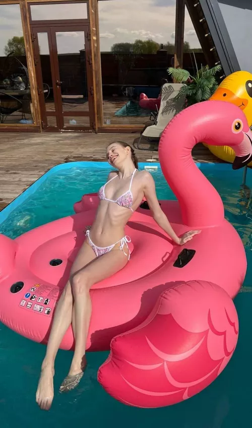 My ribs are basking in the sun and want your kiss