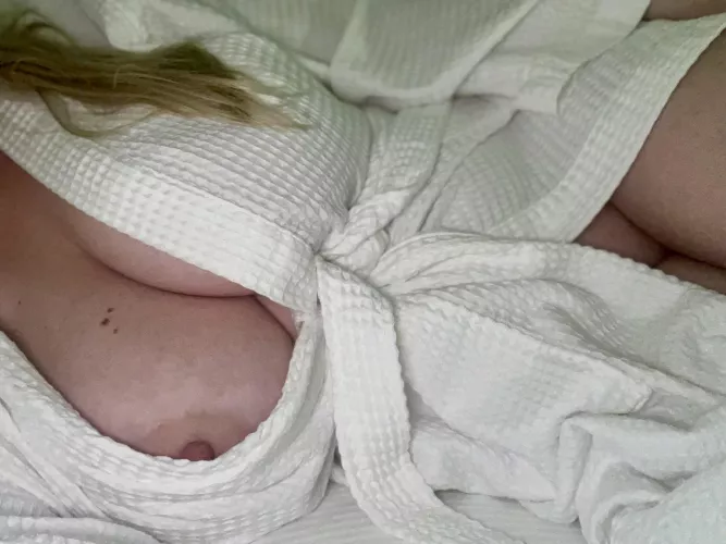 POV when my room service arrives 💁‍♀️