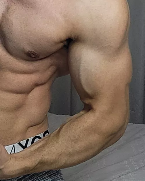 See anything you like 💪🏼😏..?