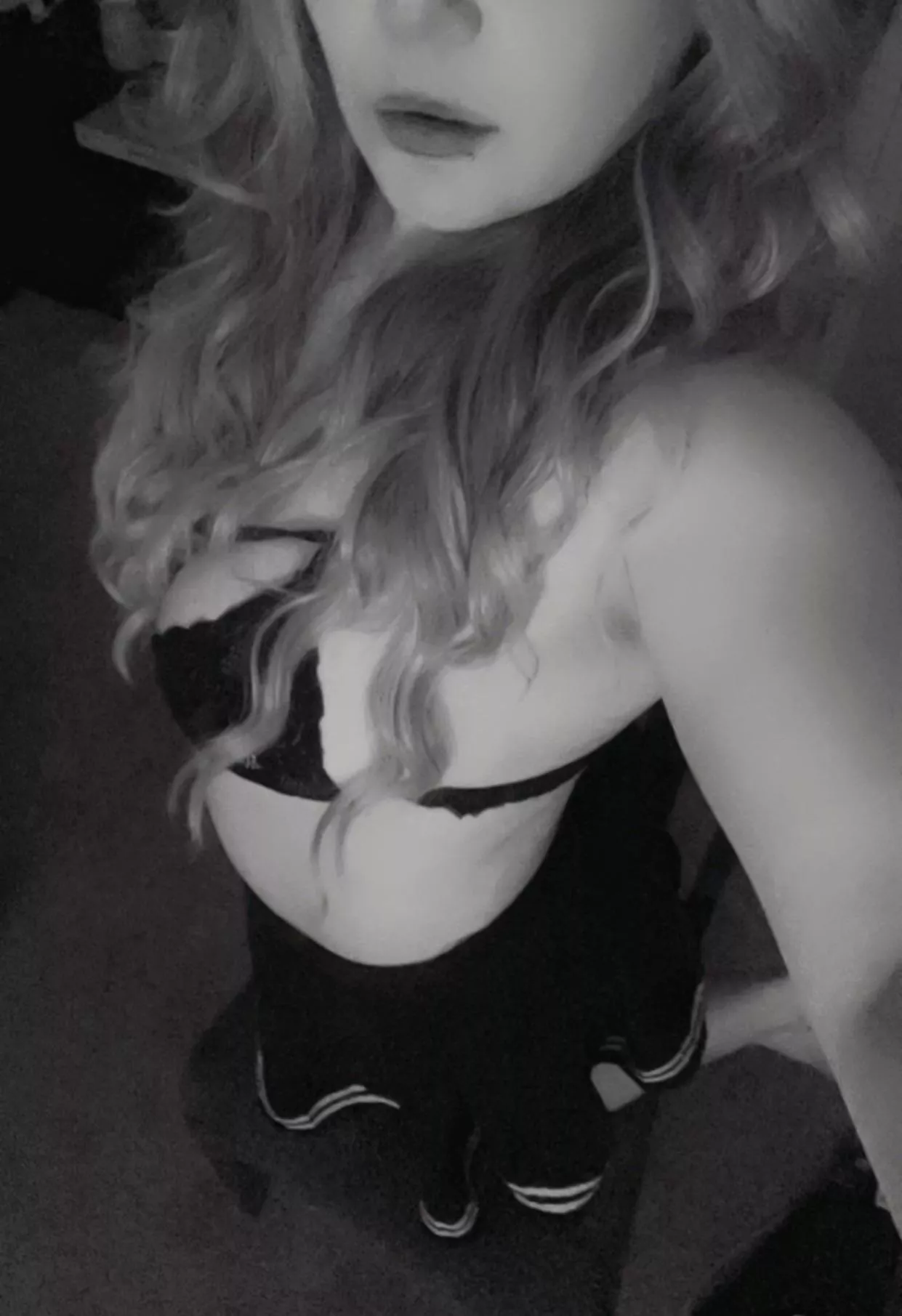 Throwback to when my fave bra wasn’t broken 😞 F(21)