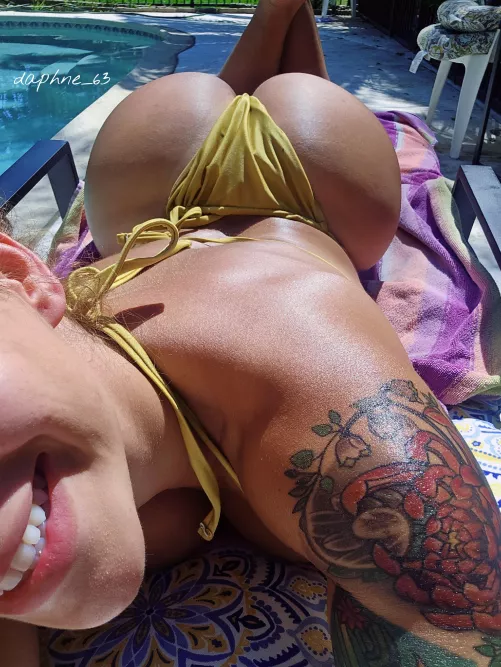 A juicy peach poolside- can I get you to lather me in body oil?