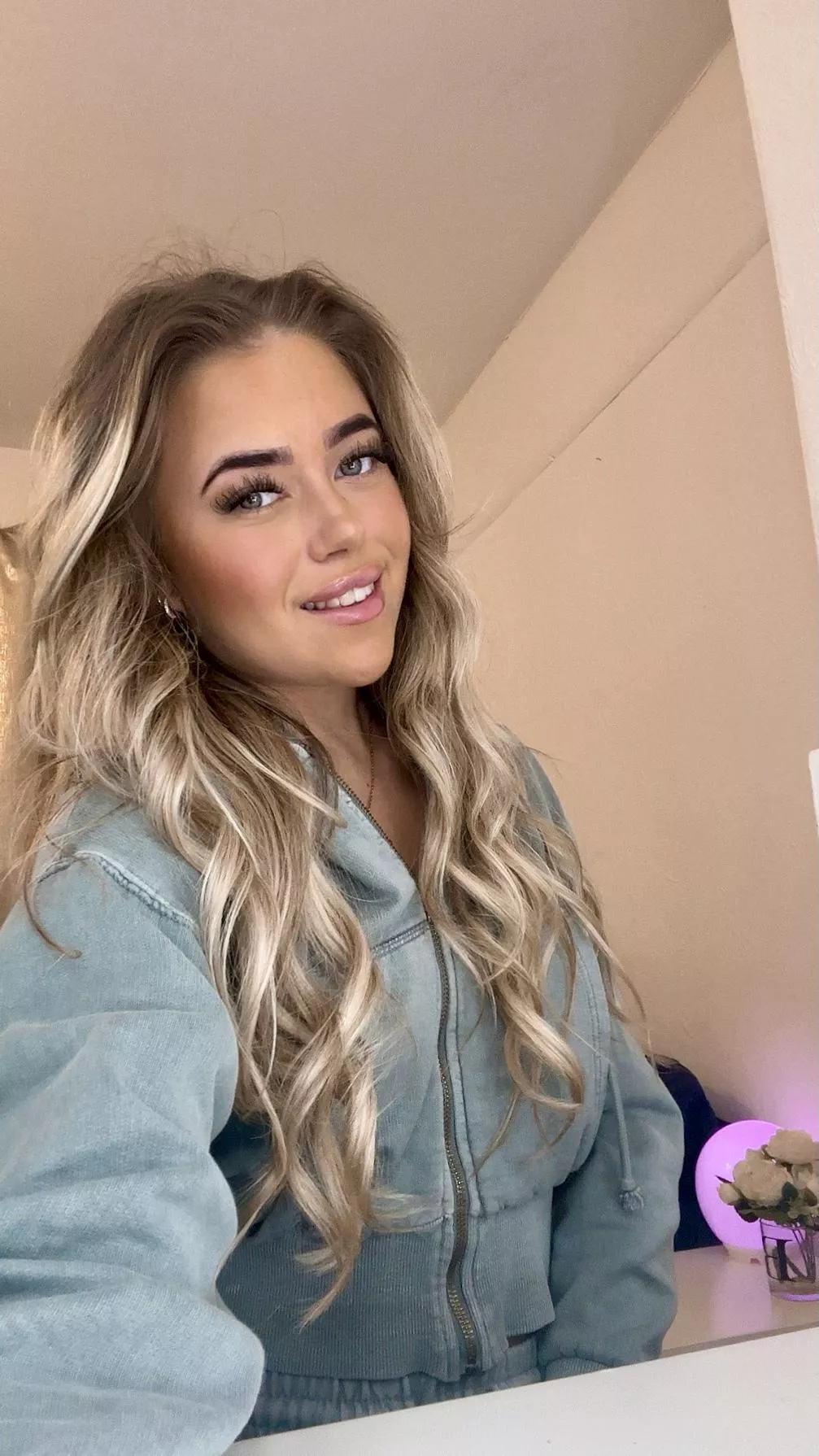 blonde trophy