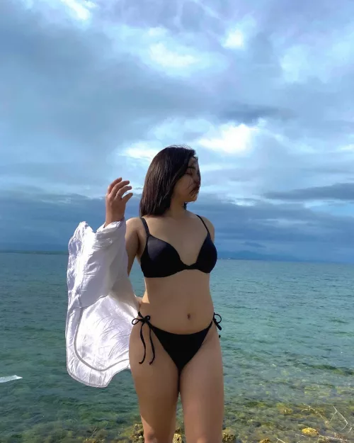 Celebrating my birthday at the beach with me new pair of black bikini 🖤