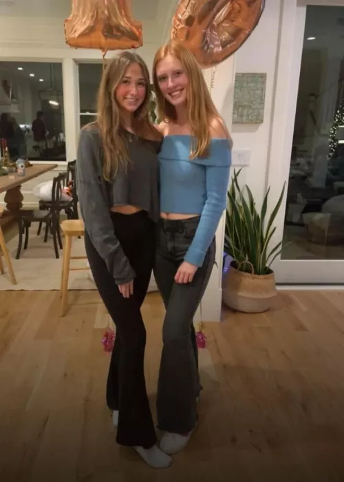 Deux sexy ladies 